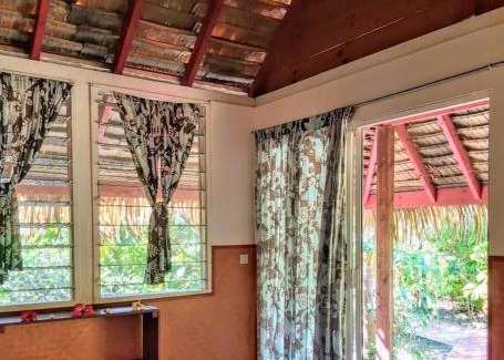 Huahine House | Oceanfront Bungalow Pitate with Pool & Family-Friendly Vibes