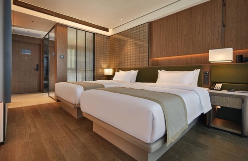 Miaolingjiuwei Hotel | Discover HuaMan Hotel DongGuan TangXia - Family-Friendly Stay