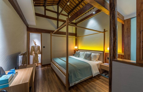 Tunxi House | Explore Huangshan Huanchun·Bingyu Resort: Family-Friendly Stay