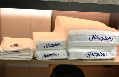 Bao'an Hotel | Convenient Stay at Huanpeng by Hilton Shenzhen Baoan Airport