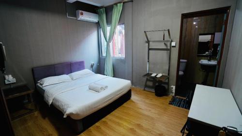Semporna Villa | Stay at HUAQIAO HOME: Family-Friendly with Free Breakfast