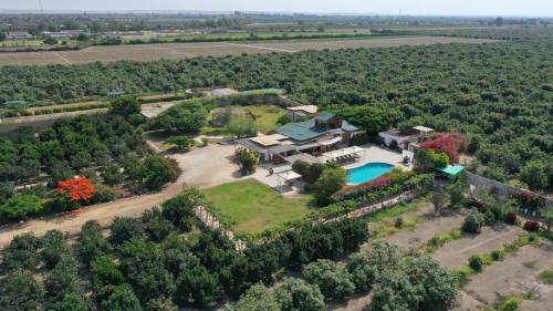 El Carmen Bed & Breakfast | Family-Friendly Huaranjapo with Pool and Kitchen Amenities