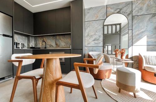 Centro Apartment | Experience HUB SMART HOME - Top-Rated Studio for Families