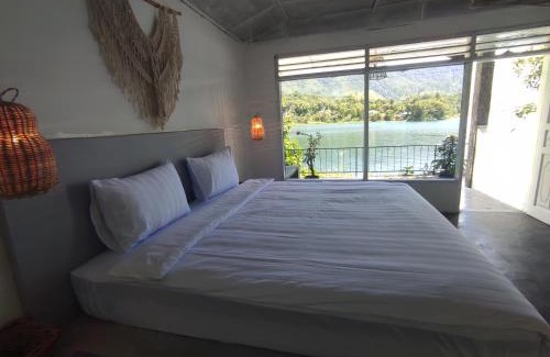 Tuk Tuk House | Budget-Friendly Hub Tata Guesthouse with Family Amenities