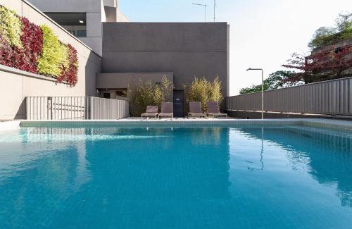 Sao Paulo Apartment | Inviting Hub Vila Madalena - Studios with Pool & Breakfast