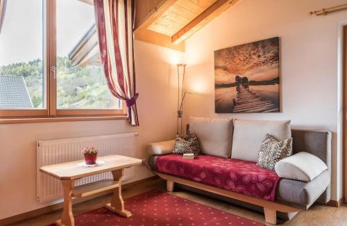 Feldthurns Apartment | Huberhof App Rubens: Family & Pet-Friendly Retreat