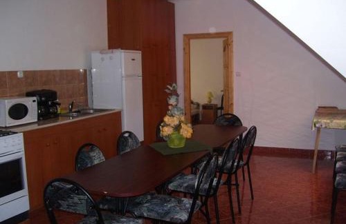 Parad House | Hubertus Vendégház: Guest Rated 9.5 with Pool & Pet Friendly