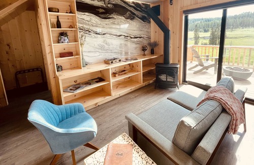 Whitefish Cabin | Huckleberry Cabin at Clydesdale Outpost