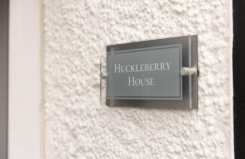 Lowick Apartment | Huckleberry House: Family-Friendly 4-Star Getaway