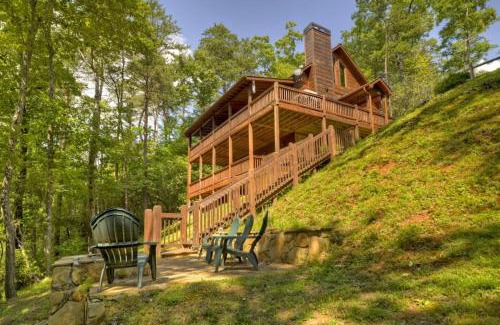 Blue Ridge House | Relax at Huckleberry Ridge - Family & Pet-Friendly Retreat
