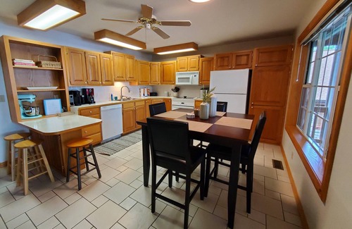 Lost Bridge Village House | Huckleberry Shores: Lakefront Home with Pool & Ocean Views