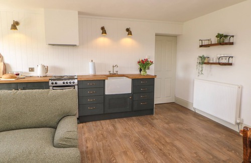 Barnard Castle Cottage | Pet-Friendly HUDEWAY VIEW with Open Fire in Middleton