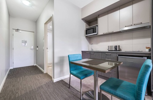 Berrimah Apartment | Elegant Hudson Berrimah: Ocean View & Poolside Retreat