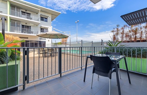 Berrimah Apartment | Elegant Hudson Berrimah: Ocean View & Poolside Retreat