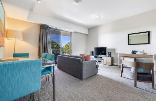 Berrimah Apartment | Unforgettable Stays at Hudson Berrimah: Oceanfront Bliss
