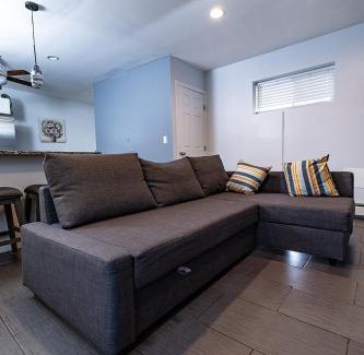 West New York House | Hudson Haven-Near NYC Transit