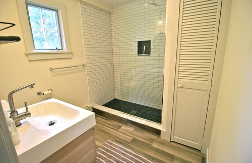 Old Chatham Cottage | Discover Hudson Old Chatham Loft: Family & Pet Friendly Stay