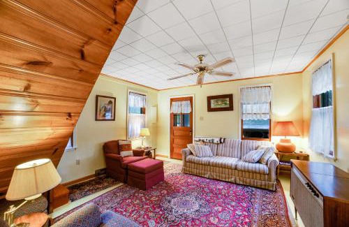 Chestertown House | Welcoming Hudson Riverside Cottage: Ideal for Families