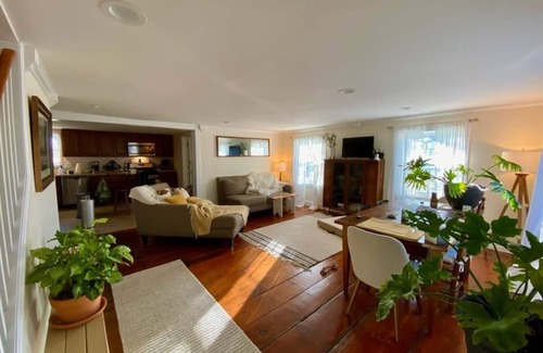 Walden Other | Cozy Hudson Valley Farmhouse - Family-Friendly Retreat