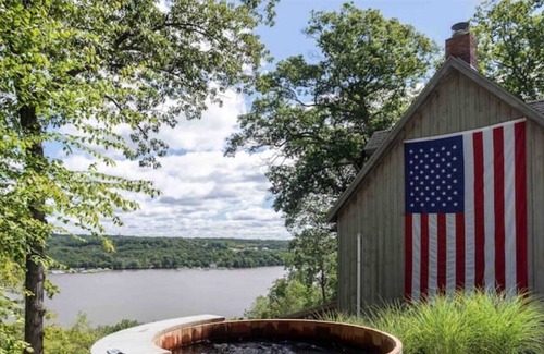 Town of Lloyd House | Hudson Valley Retreat with sweeping views