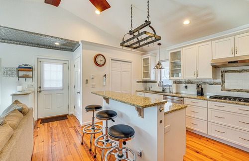 Walton Park Cottage | Hudson Valley Retreat w/Pool Near Greenwood Lake