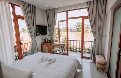 Hue City Centre House | Budget-Friendly Hue Riverside Villa with Pool & Dining