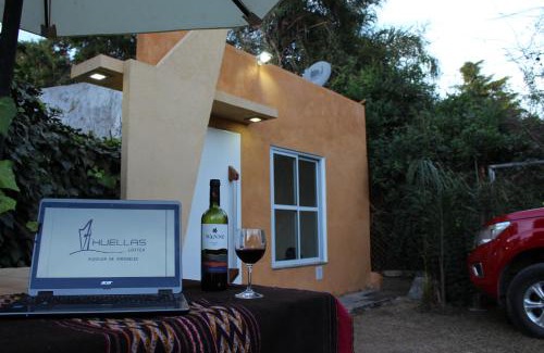 La Rioja Apartment | Pet-Friendly Haven: Discover HUELLAS LOFTER with 8.7 Rating