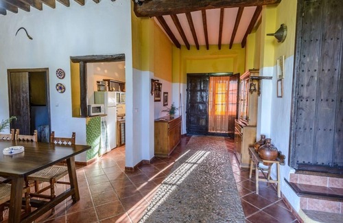 Canete la Real Villa | Discover Huerta Nueva: Pool, Spa & Family-Friendly Retreat