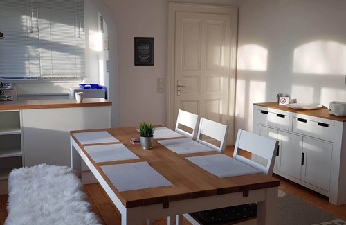 Bad Wildungen Apartment | Hufelandstern: Historic Apartment with Pool & E-Charging