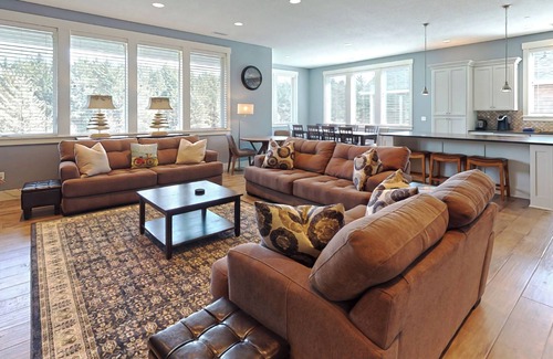Gearhart House | Experience HUFF'S BEACH HOUSE: Oceanfront Escape Awaits
