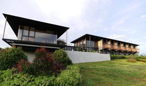 Phu Ruea Resort | Discover Hug Jang Loei Garden & Resort: Family-Friendly Retreat