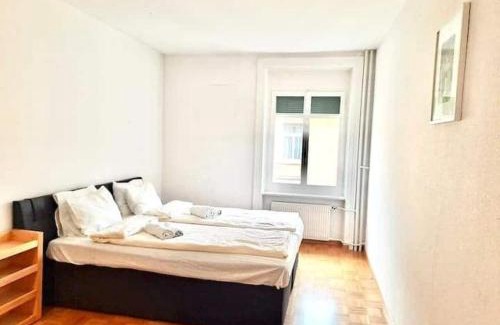 Center Apartment | Huge 3 Room City Center Apartment next to Zurich HB Konrad - Self Checkin
