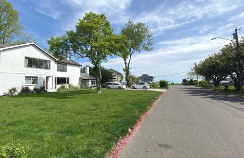 Stamford House | Spacious Waterfront Home with Ocean View, Steps to Beach