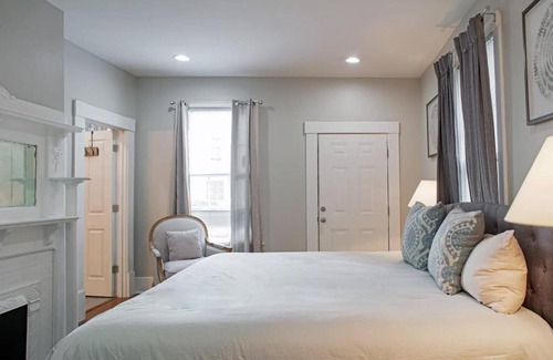 Historic Downtown Savannah Bed & Breakfast | Spacious 5-Bedroom Retreat in Historic Downtown Savannah