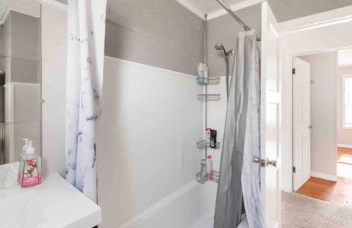 Richland House | Spacious 6 Bedroom Retreat in Central Richland - Rated 9.2