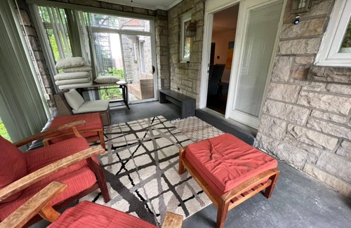 Pittsburgh House | Spacious 6-Bedroom Retreat for Families and Friends