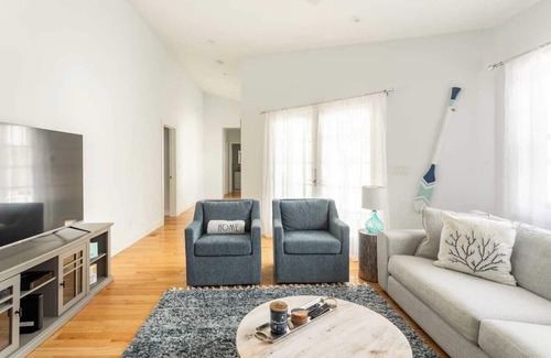 Hampton Bays House | Spacious Newly Renovated Home Near All Hamptons Attractions