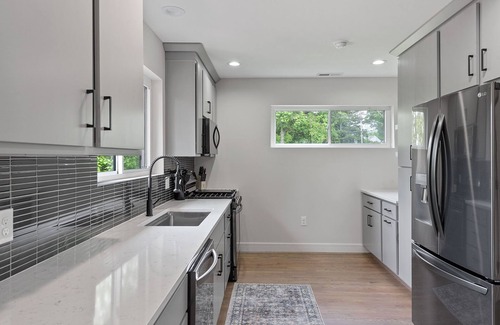 Mount Saint Joseph House | Spacious Retreat with Deck, Grill & Game Room for Stays