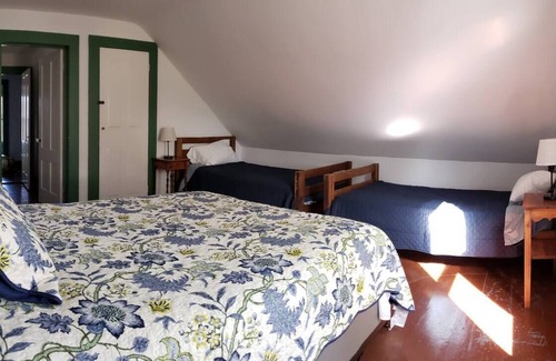 Parsonsfield Other | Huge Farmhouse in the heart of Southern Maine - Close to Mountains and lakes!