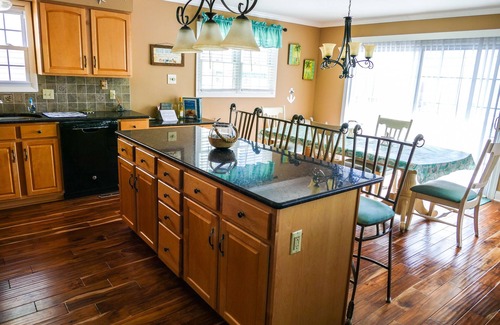 South End Condo | Spacious Four Bedroom Condo Steps from the Beach