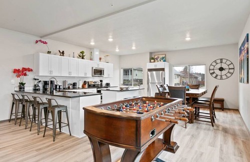 South Perry District Apartment | Trendy Apartment Near Perry District & Downtown - 10/10 Rated!