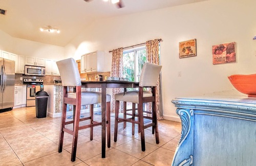 Pembroke Pines House | Spacious 5⭐ Private Home for Large Groups with Ocean View