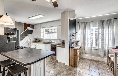 Norman House | Historic Gem Steps From the University of Oklahoma, Rated 10/10