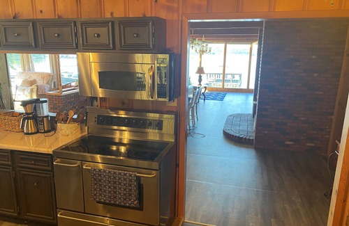 Lake of the Ozarks House | Inviting Home for Groups with Private Boat Ramp & Big Backyard