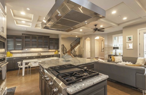 Central East Austin House | Ideal Downtown ATX Home for Large Groups & Walkable Access