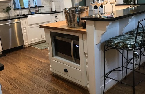 Athens House | Spacious Home in 5 Points for UGA Events & Family Gatherings