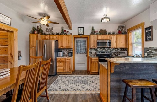 Bloomington House | Spacious Home by Bear Lake with Hot Tub & Pool Access