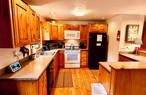 Rangeley Plantation Cabin | Lakefront Cabin Escape | Sleeps 12, Pet Friendly & Scenic Views