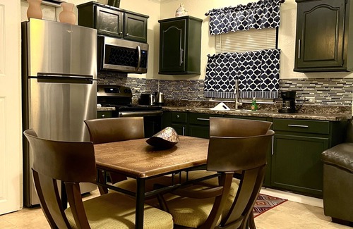 Mill Run Apartment | Modern 5-Star Studio Apartment with Oceanfront Views