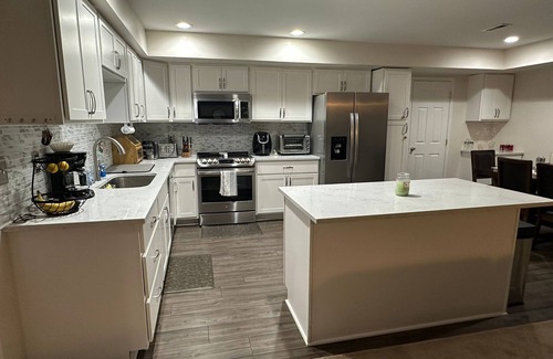 Tonawanda House | Modern Home in the Heart of Buffalo & Niagara Falls
